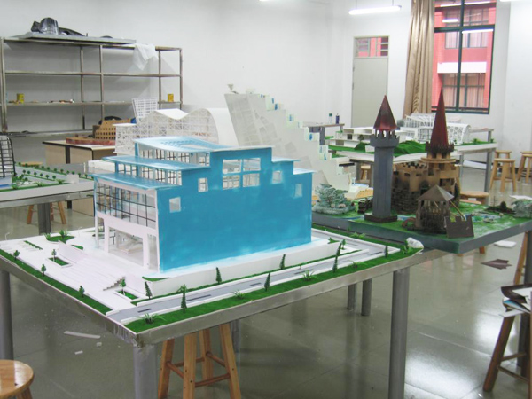 ����ģ�͹�˾������ģ������